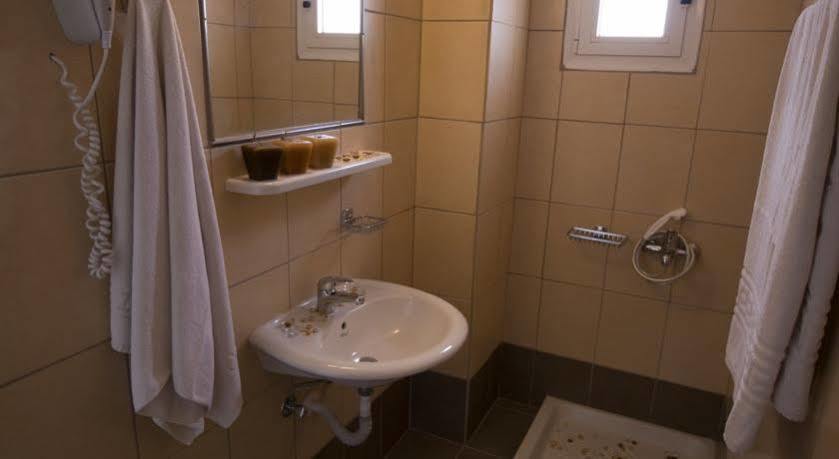 Nikos Hotel マリア エクステリア 写真